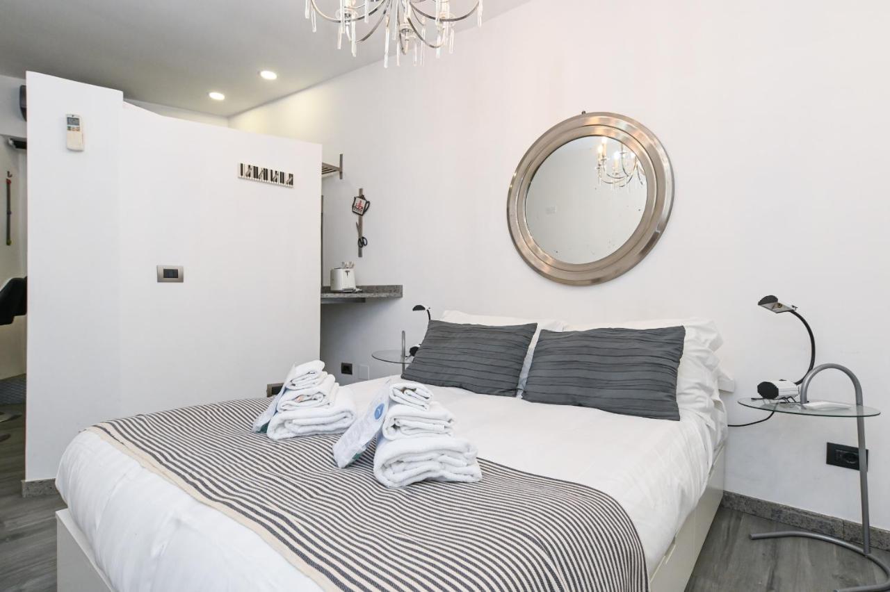 The Essential Trastevere Design Studio Roma Exterior foto